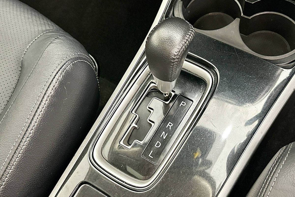 2016 Mitsubishi OUTLANDER EXCEED (4x4) ZK MY16