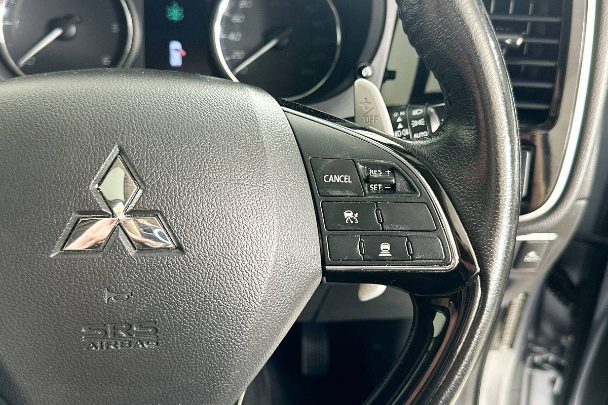 2016 Mitsubishi OUTLANDER EXCEED (4x4) ZK MY16