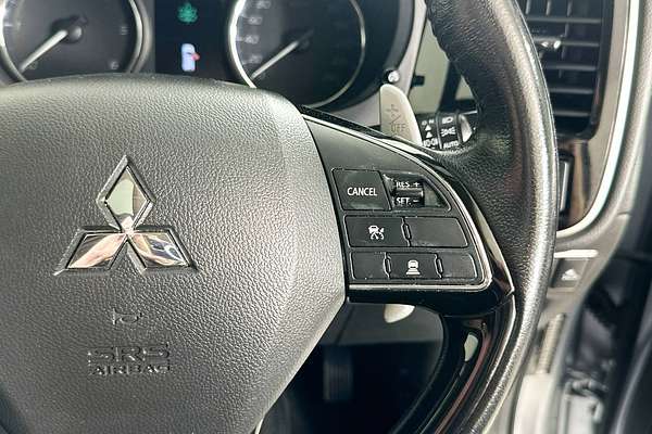 2016 Mitsubishi OUTLANDER EXCEED (4x4) ZK MY16