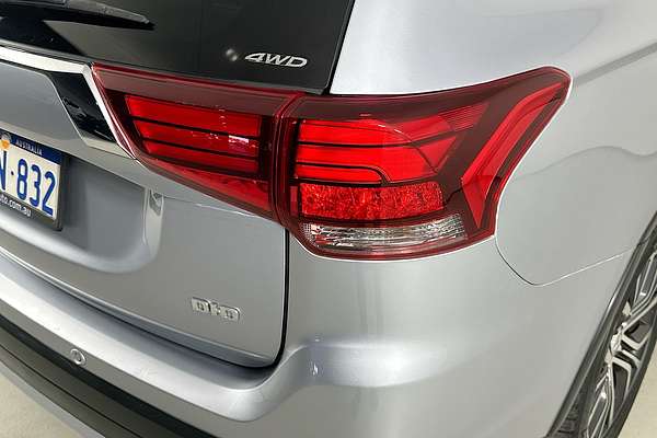 2016 Mitsubishi OUTLANDER EXCEED (4x4) ZK MY16