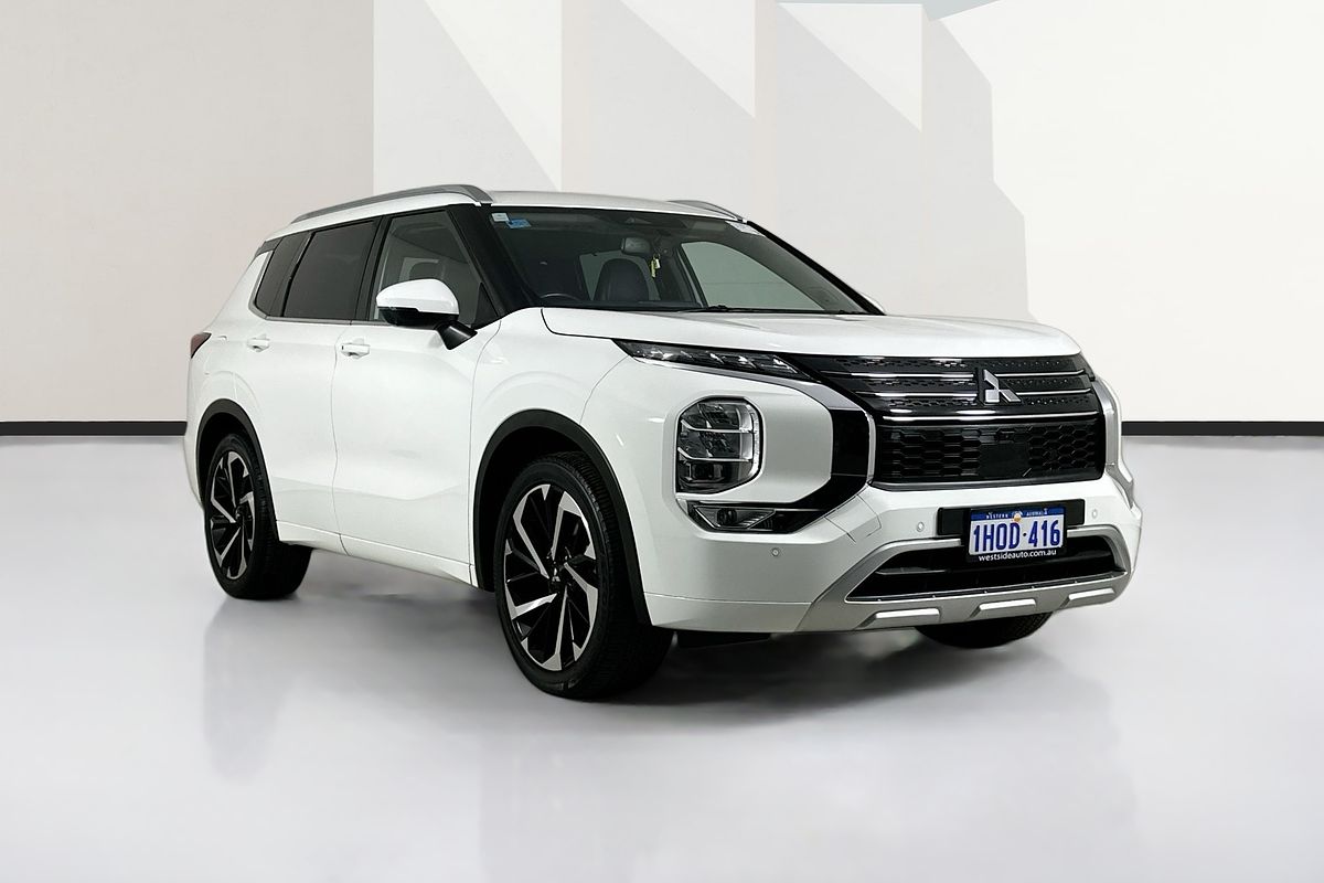 2022 Mitsubishi OUTLANDER Exceed ZM