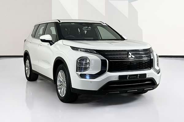2024 Mitsubishi OUTLANDER ES 7 SEAT (2WD) ZM MY24