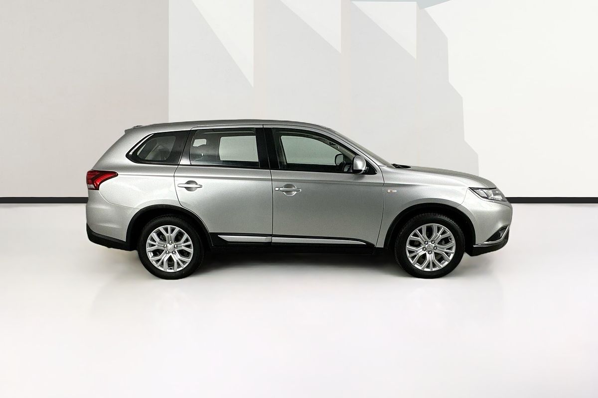 2021 Mitsubishi OUTLANDER ES ZL