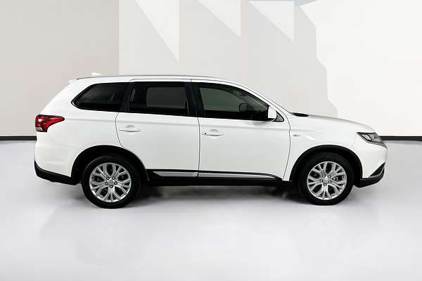 2020 Mitsubishi Outlander ES ZL