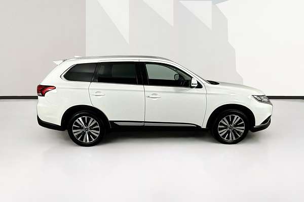 2021 Mitsubishi Outlander LS ZL