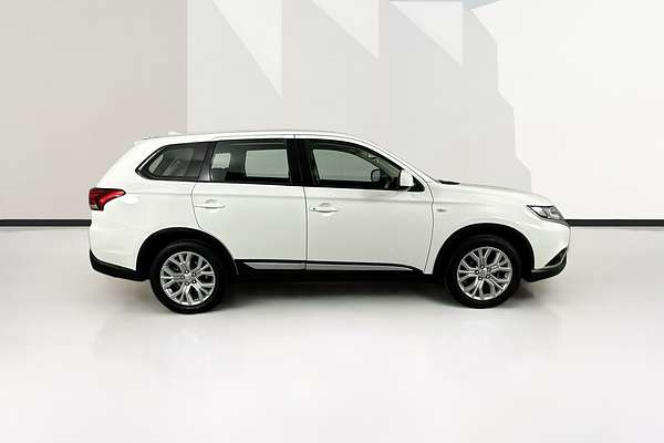 2021 Mitsubishi OUTLANDER ES ZL
