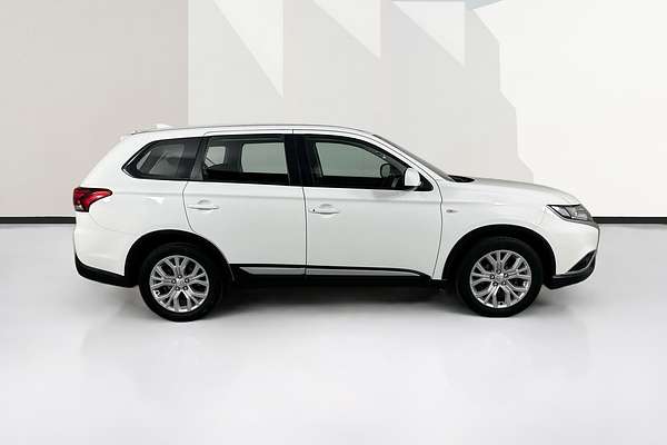 2021 Mitsubishi OUTLANDER ES 7 SEAT (2WD) ZL MY21