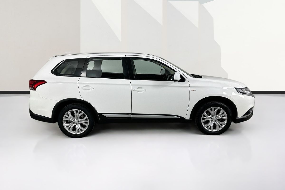 2021 Mitsubishi OUTLANDER ES 7 SEAT (2WD) ZL MY21