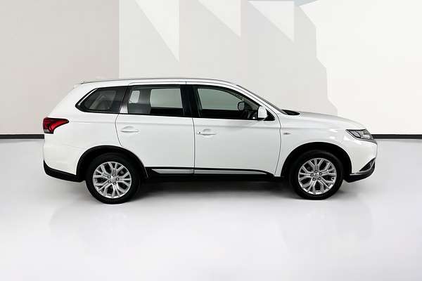 2021 Mitsubishi OUTLANDER ES 7 SEAT (2WD) ZL MY21
