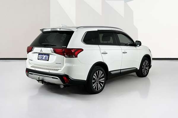 2020 Mitsubishi OUTLANDER Exceed ZL