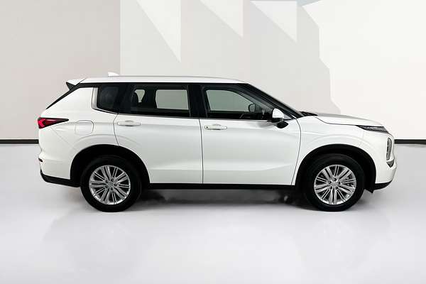 2023 Mitsubishi OUTLANDER ES 5 SEAT (2WD) ZM MY23