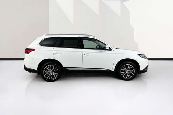 2017 Mitsubishi OUTLANDER LS SAFETY PACK (4x4) 7 SEATS ZK MY17