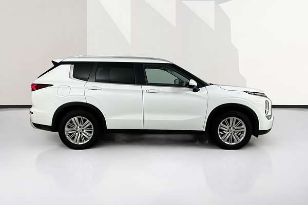 2024 Mitsubishi OUTLANDER LS 7 SEAT (2WD) ZM MY24