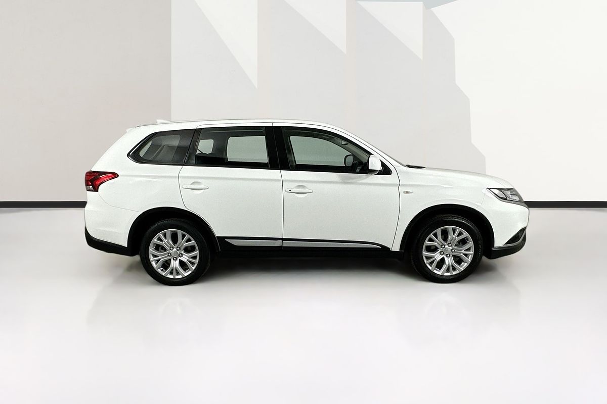 2021 Mitsubishi OUTLANDER ES 7 SEAT (2WD) ZL MY21