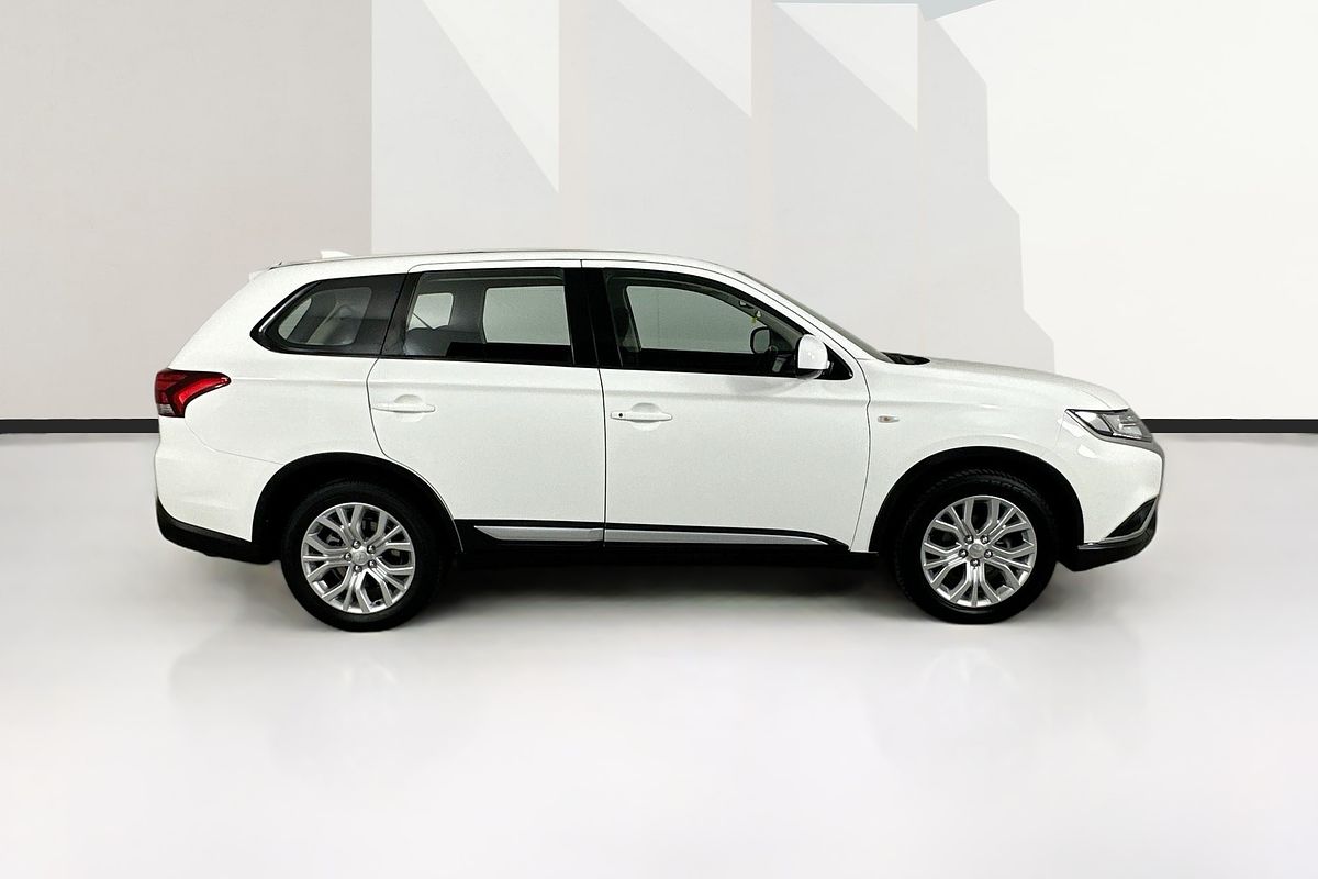 2021 Mitsubishi OUTLANDER ES 7 SEAT (2WD) ZL MY21