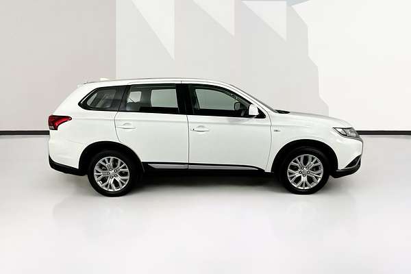 2021 Mitsubishi OUTLANDER ES 7 SEAT (2WD) ZL MY21