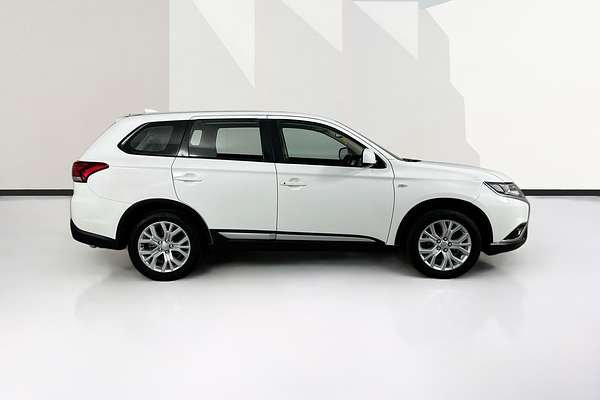 2020 Mitsubishi OUTLANDER ES 7 SEAT (2WD) ZL MY20