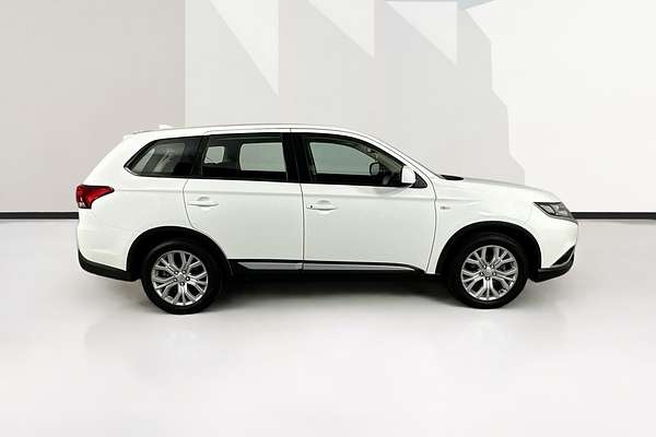 2021 Mitsubishi OUTLANDER ES 7 SEAT (2WD) ZL MY21