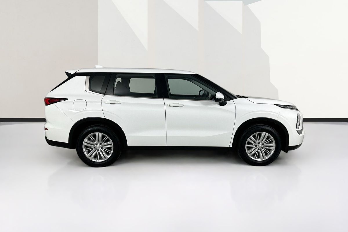 2023 Mitsubishi OUTLANDER ES 5 SEAT (AWD) ZM MY23