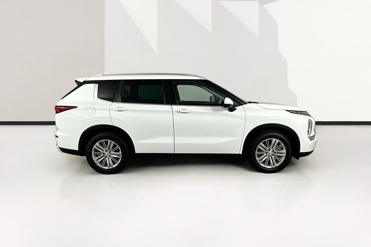 2023 Mitsubishi OUTLANDER LS 7 SEAT (2WD) ZM MY23