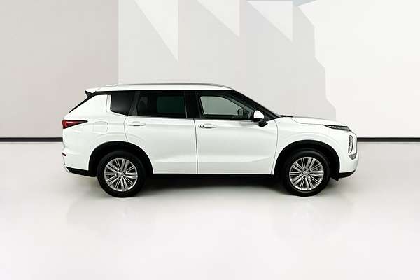 2023 Mitsubishi OUTLANDER LS 7 SEAT (2WD) ZM MY23