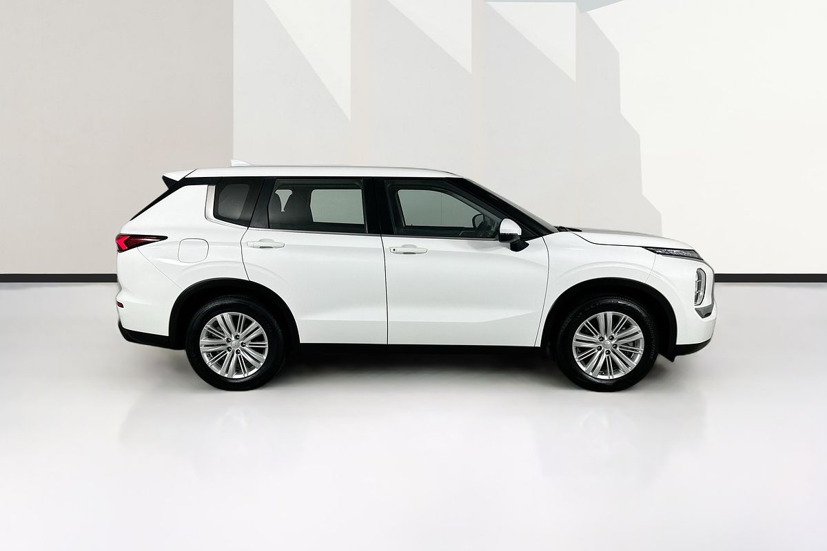 2021 Mitsubishi OUTLANDER ES 7 SEAT (2WD) ZM MY22