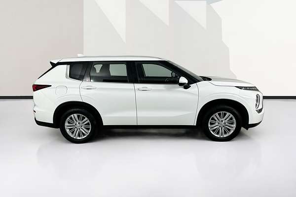 2023 Mitsubishi OUTLANDER ES 7 SEAT (2WD) ZM MY23