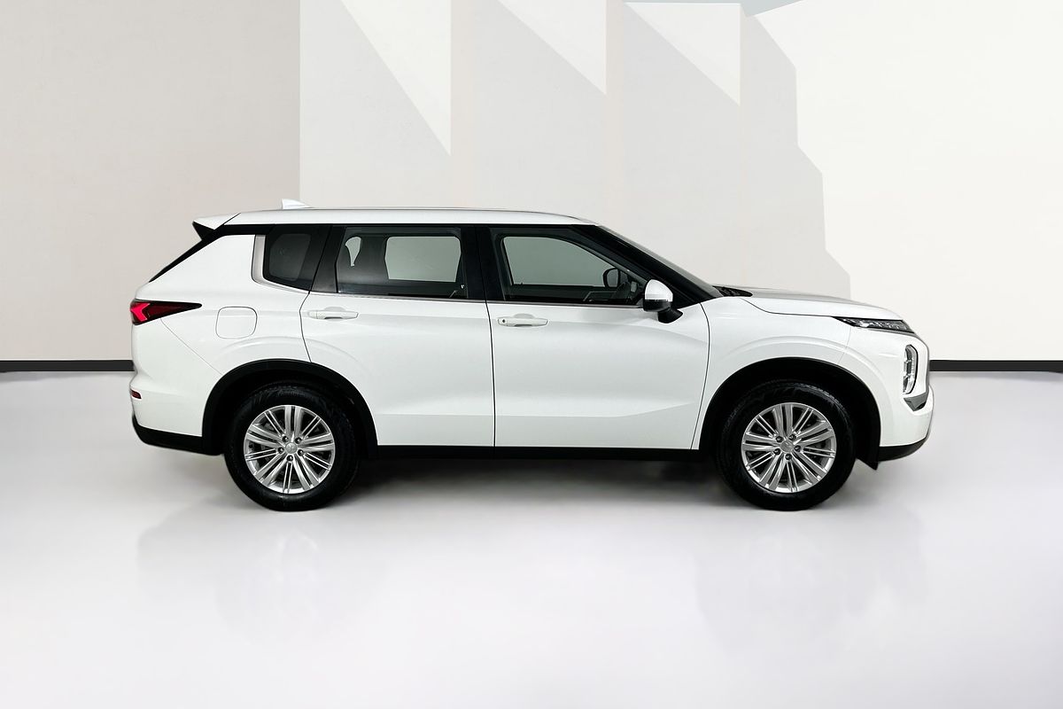 2024 Mitsubishi OUTLANDER ES 7 SEAT (2WD) ZM MY24