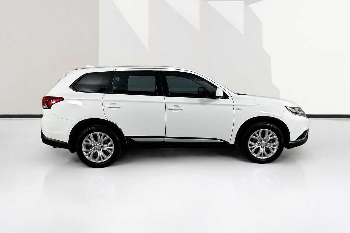 2021 Mitsubishi OUTLANDER ES 7 SEAT (2WD) ZL MY21