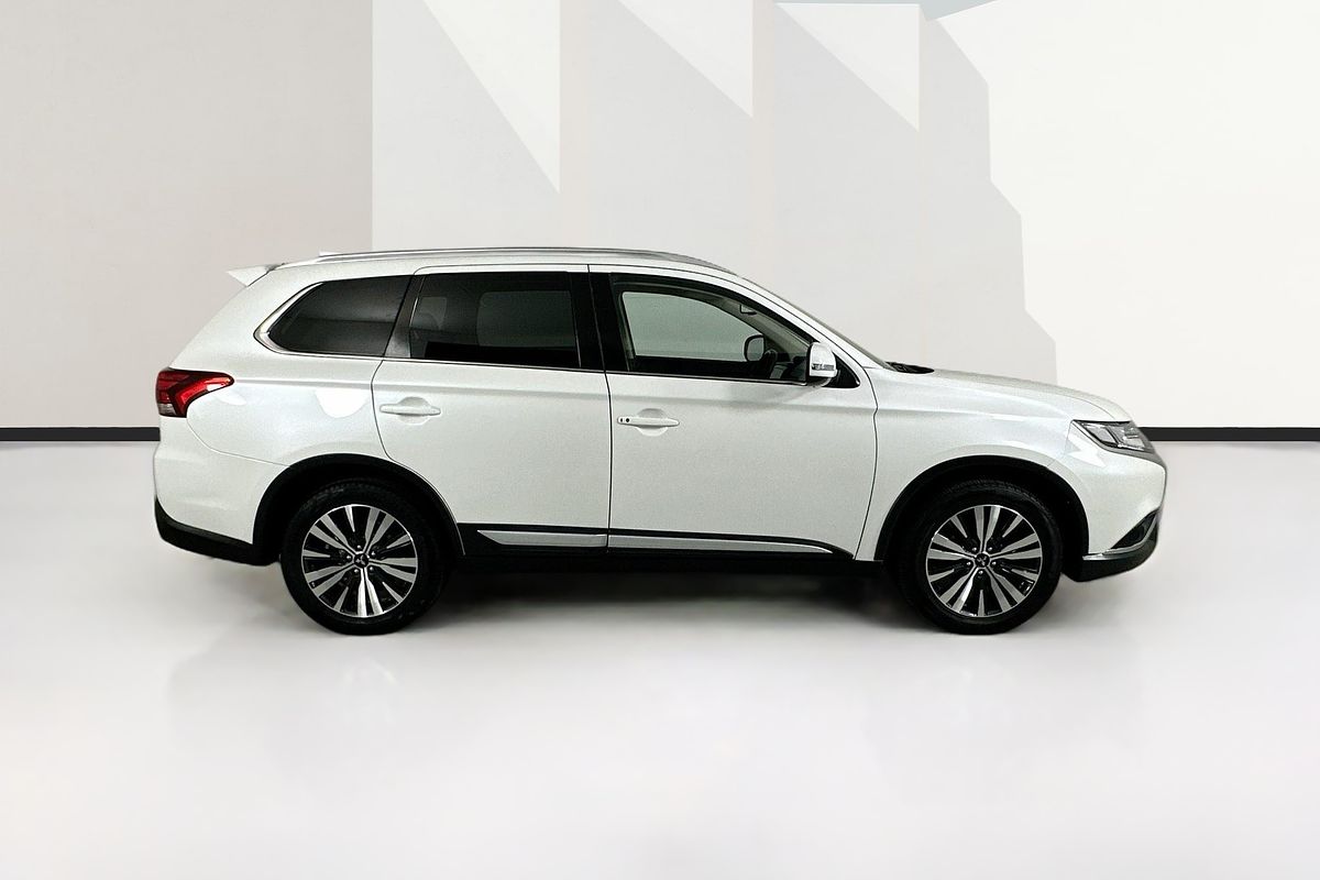 2018 Mitsubishi OUTLANDER LS 7 SEAT (2WD) ZL MY18.5