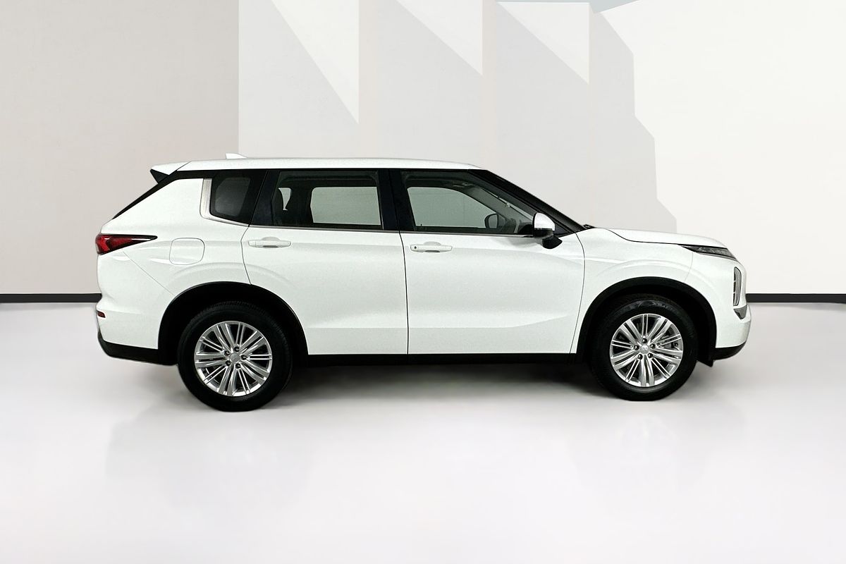 2022 Mitsubishi OUTLANDER ES 7 SEAT (2WD) ZM MY22