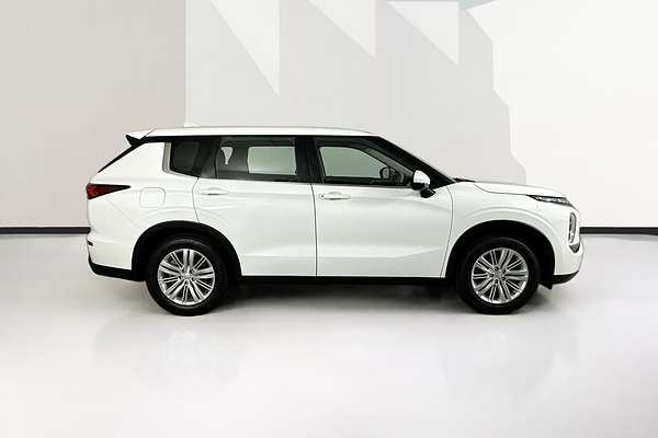 2022 Mitsubishi OUTLANDER ES 7 SEAT (2WD) ZM MY22.5