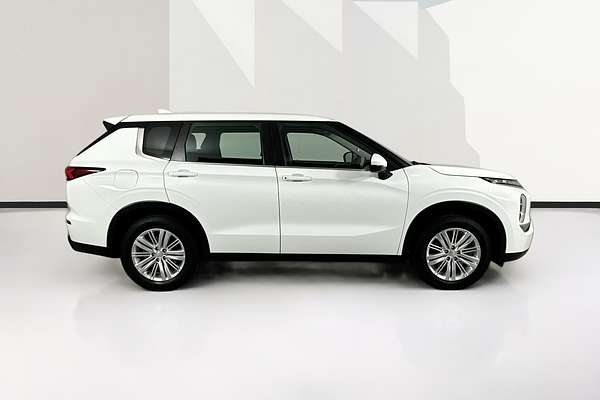 2022 Mitsubishi OUTLANDER ES 7 SEAT (2WD) ZM MY22.5