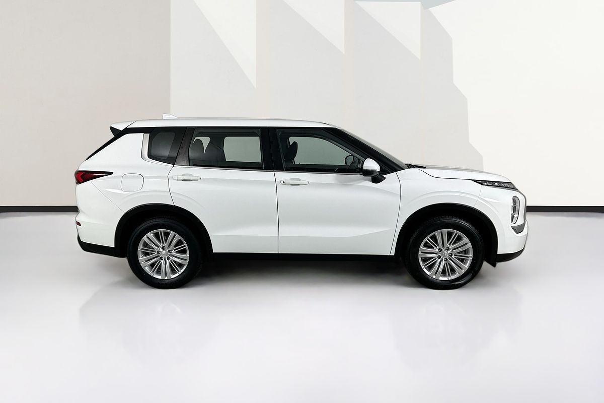 2022 Mitsubishi OUTLANDER ES 7 SEAT (2WD) ZM MY22