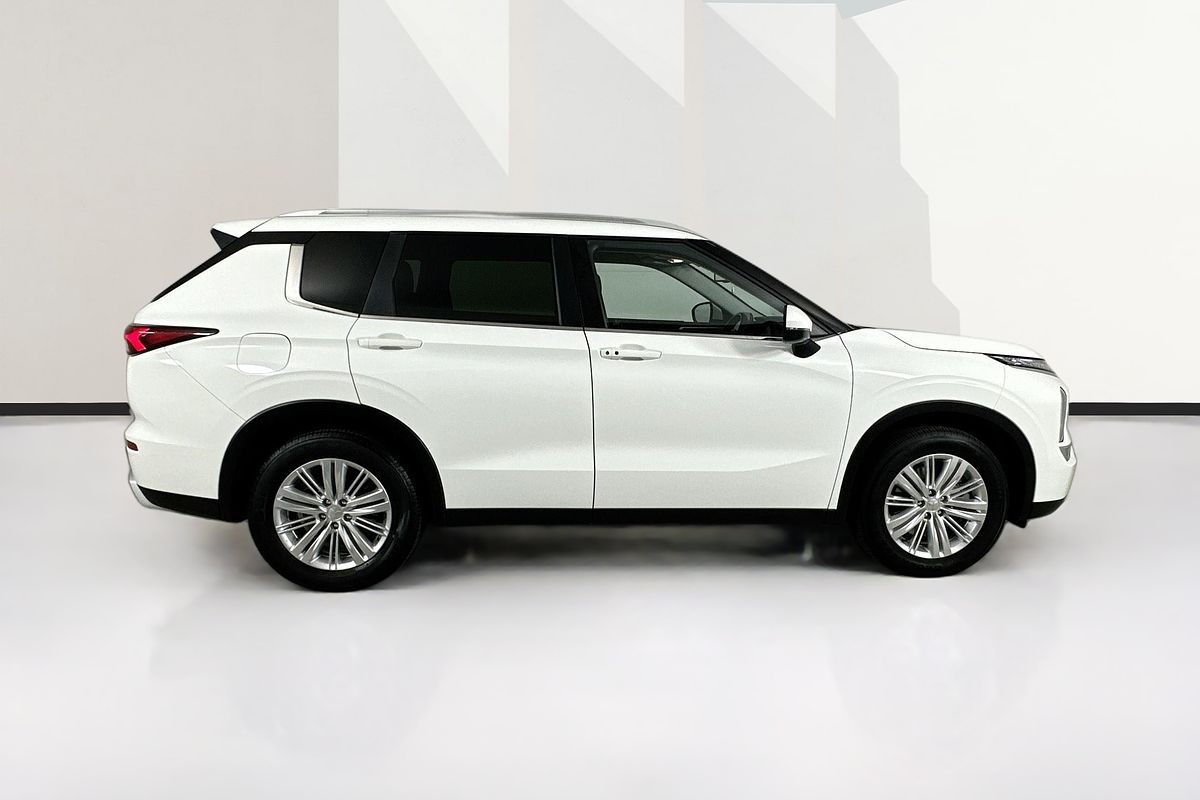 2024 Mitsubishi OUTLANDER LS 7 SEAT (2WD) ZM MY24