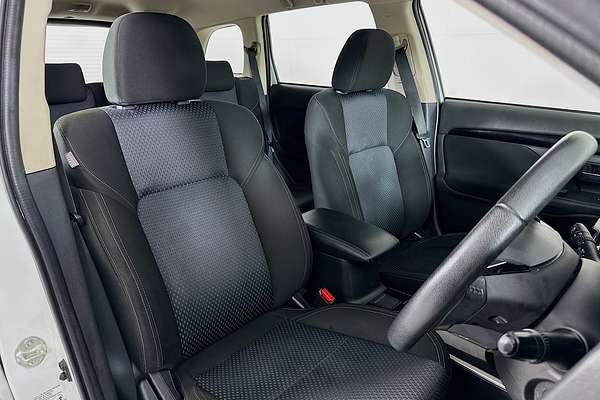2021 Mitsubishi OUTLANDER ES ZL