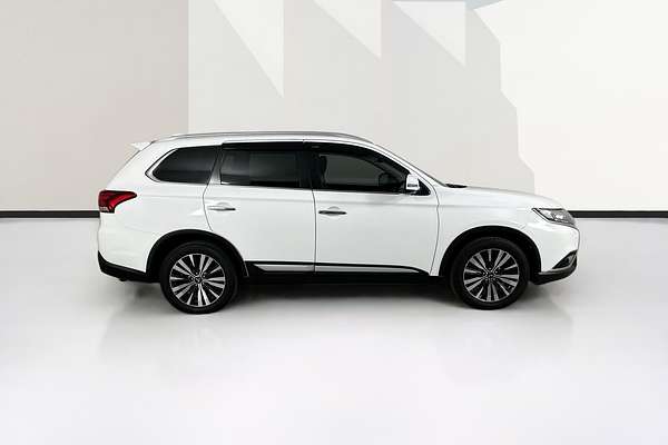 2020 Mitsubishi OUTLANDER Exceed ZL