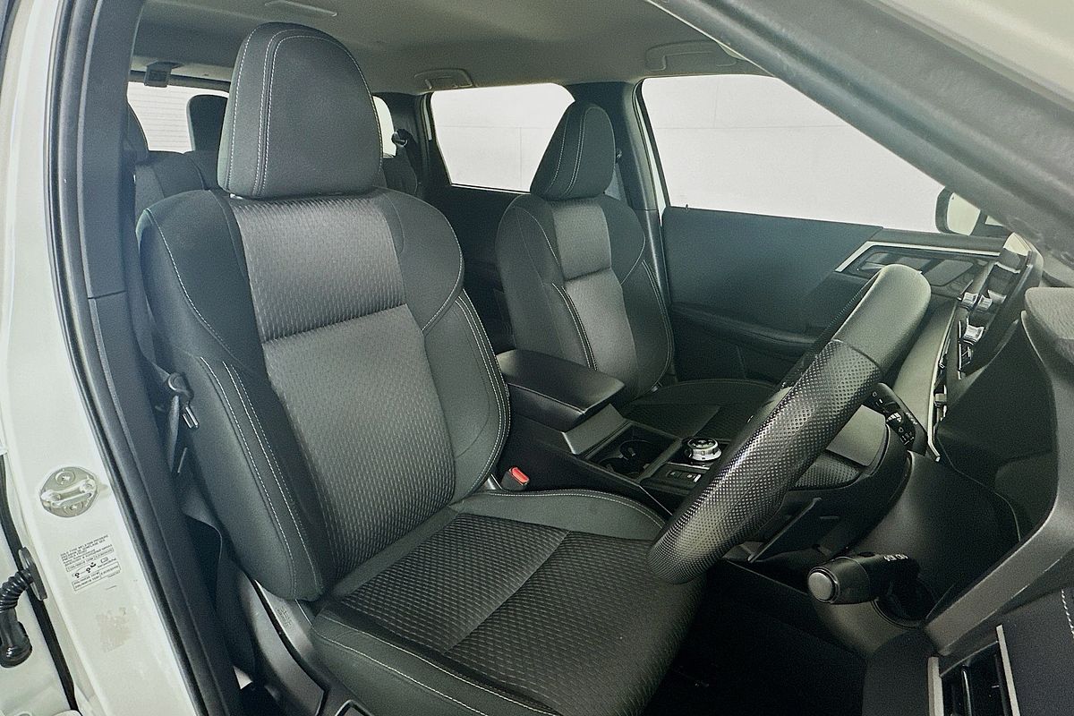 2023 Mitsubishi OUTLANDER ES 5 SEAT (2WD) ZM MY23