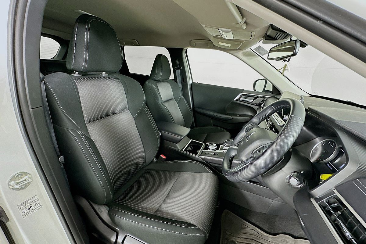 2024 Mitsubishi OUTLANDER LS 7 SEAT (2WD) ZM MY24