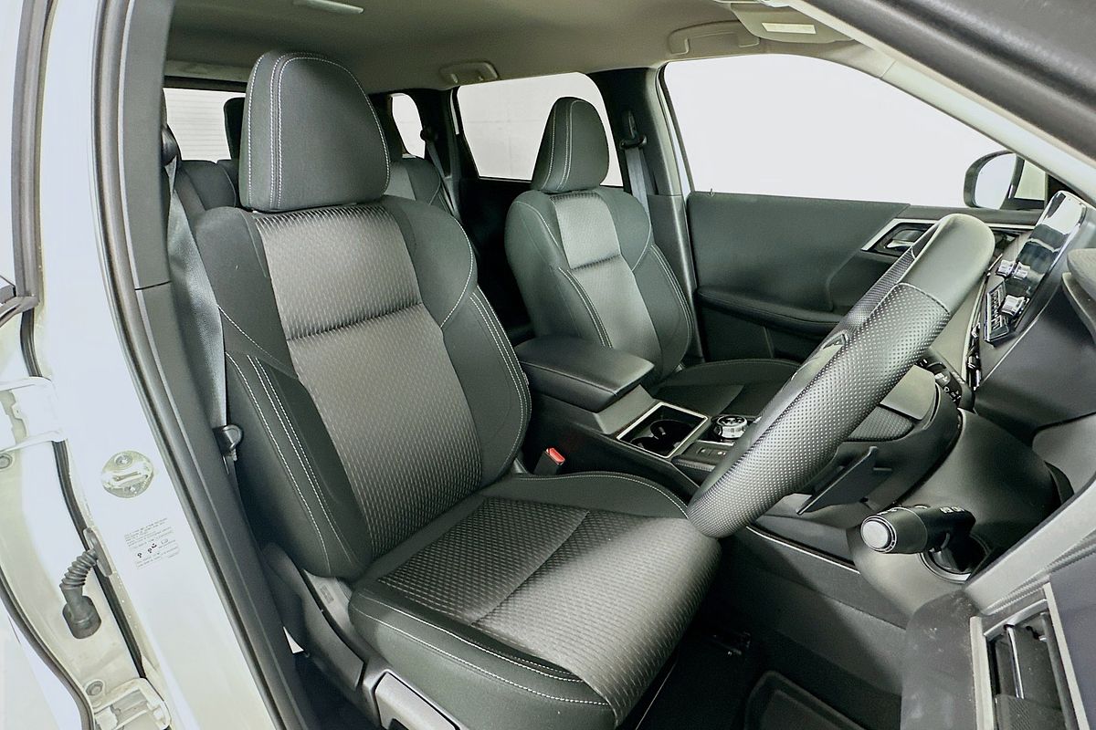 2024 Mitsubishi OUTLANDER LS 7 SEAT (2WD) ZM MY24
