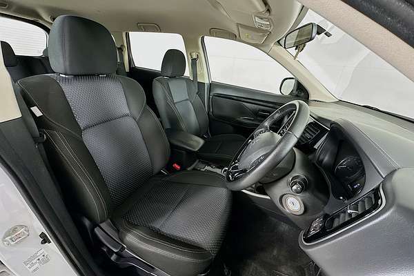 2018 Mitsubishi OUTLANDER ES 7 SEAT (AWD) ZL MY19
