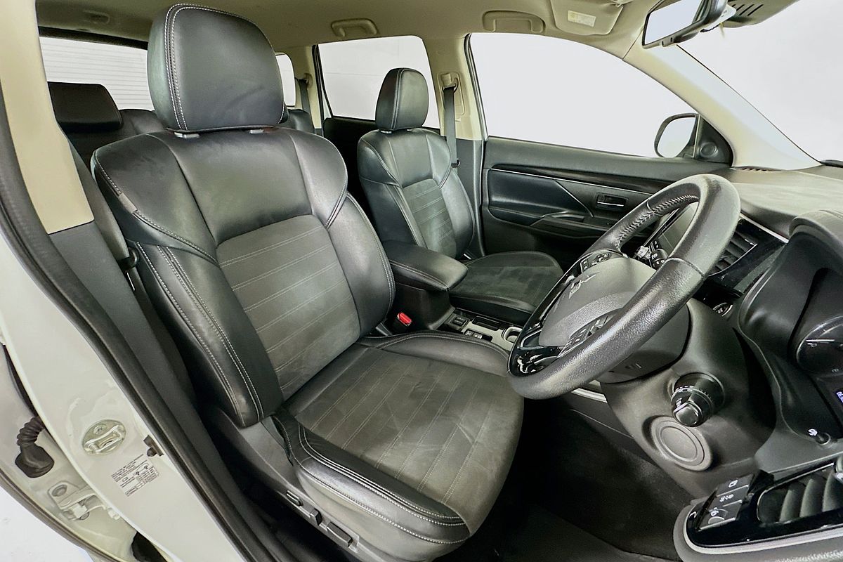 2021 Mitsubishi OUTLANDER LS 7 SEAT (2WD) ZL MY21