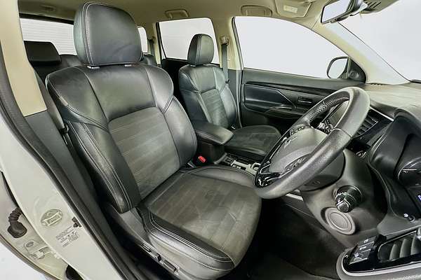 2021 Mitsubishi OUTLANDER LS 7 SEAT (2WD) ZL MY21