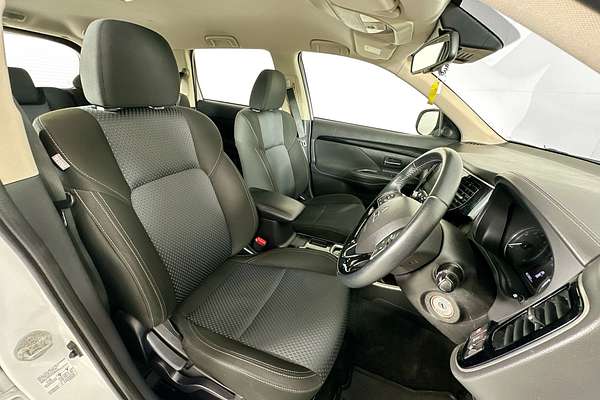 2021 Mitsubishi OUTLANDER ES 7 SEAT (2WD) ZL MY21