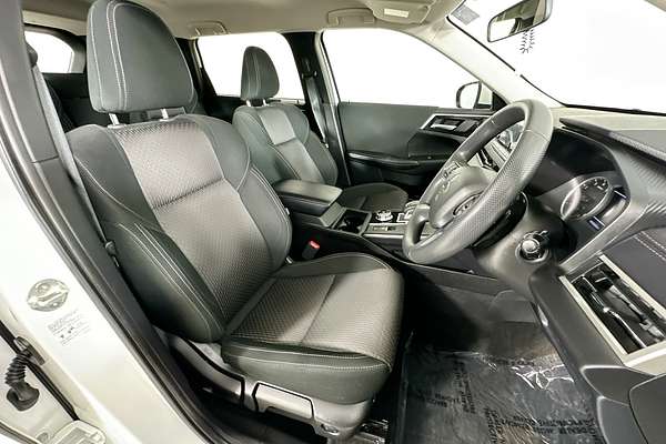 2024 Mitsubishi OUTLANDER ES 7 SEAT (2WD) ZM MY24