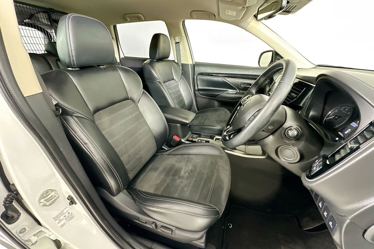 2021 Mitsubishi OUTLANDER LS 7 SEAT (2WD) ZL MY21