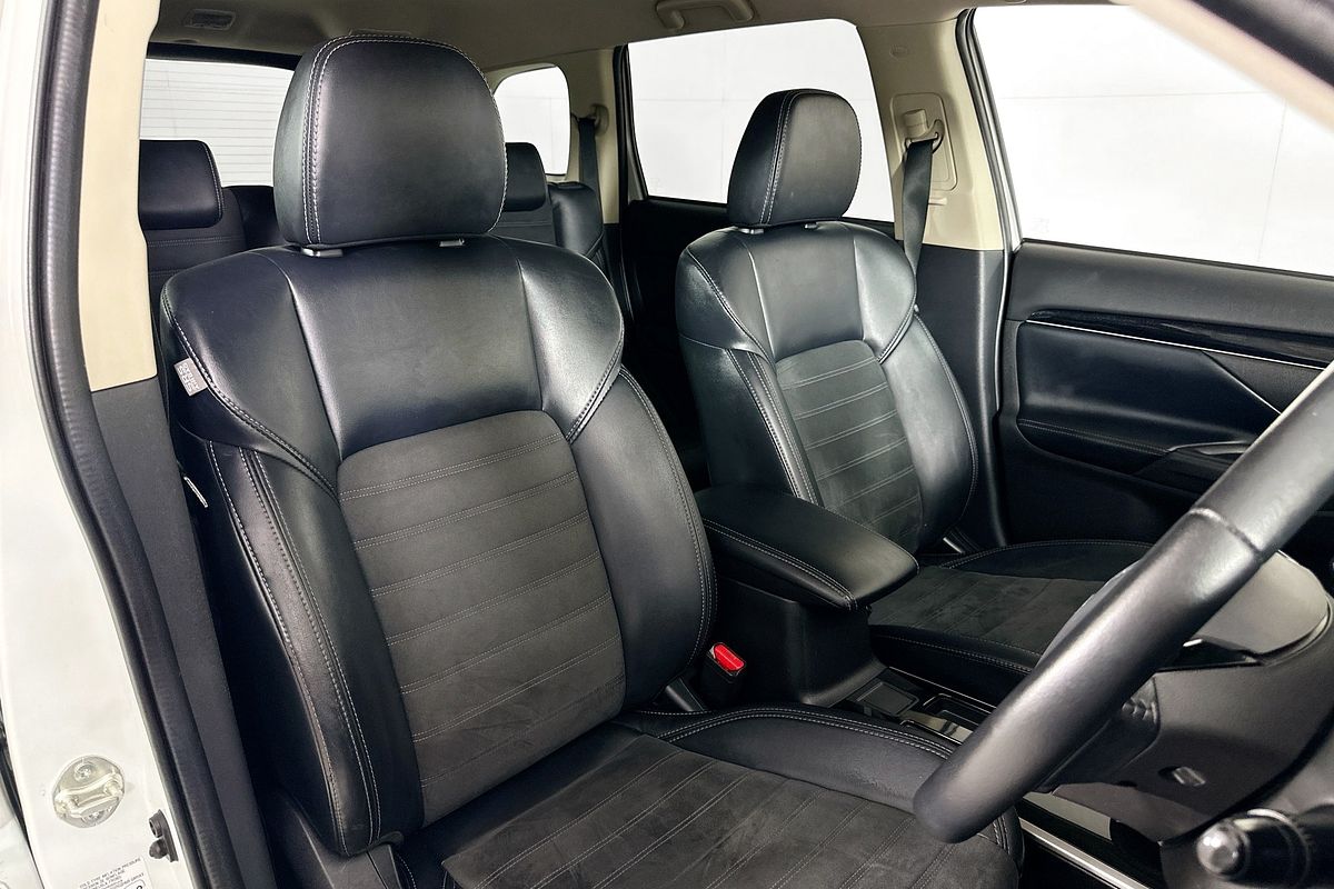 2020 Mitsubishi OUTLANDER LS 7 SEAT (2WD) ZL MY20