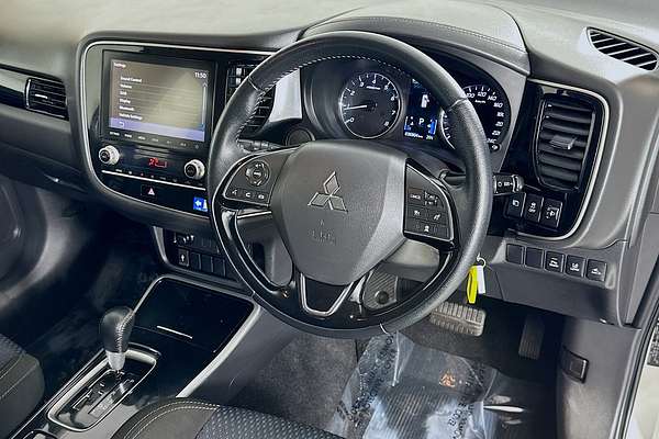 2021 Mitsubishi OUTLANDER ES ZL