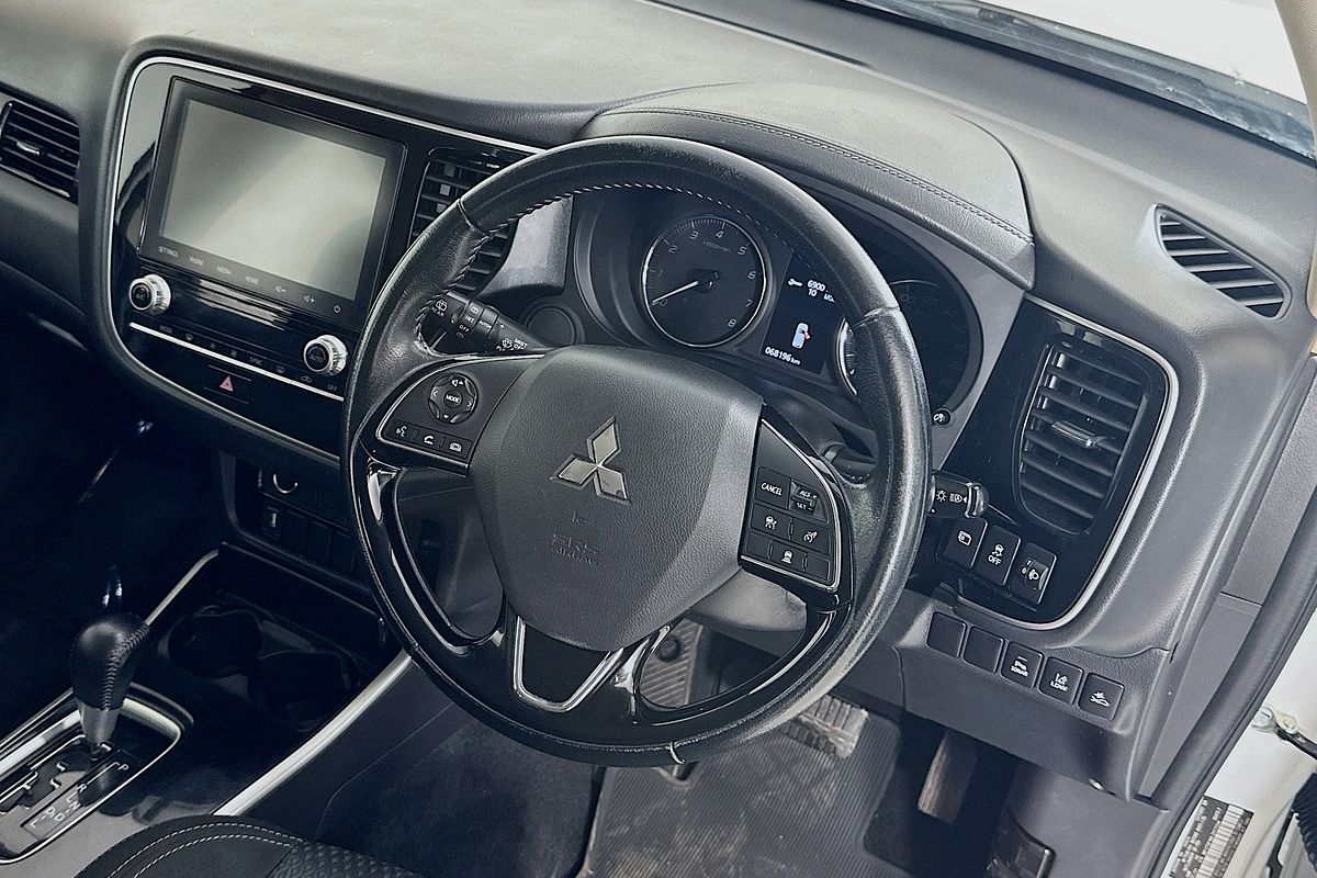 2021 Mitsubishi OUTLANDER ES 7 SEAT (2WD) ZL MY21
