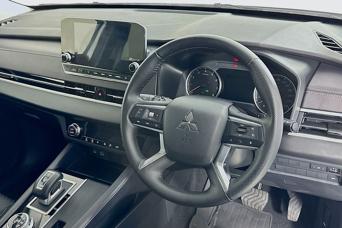 2024 Mitsubishi OUTLANDER LS 7 SEAT (2WD) ZM MY24